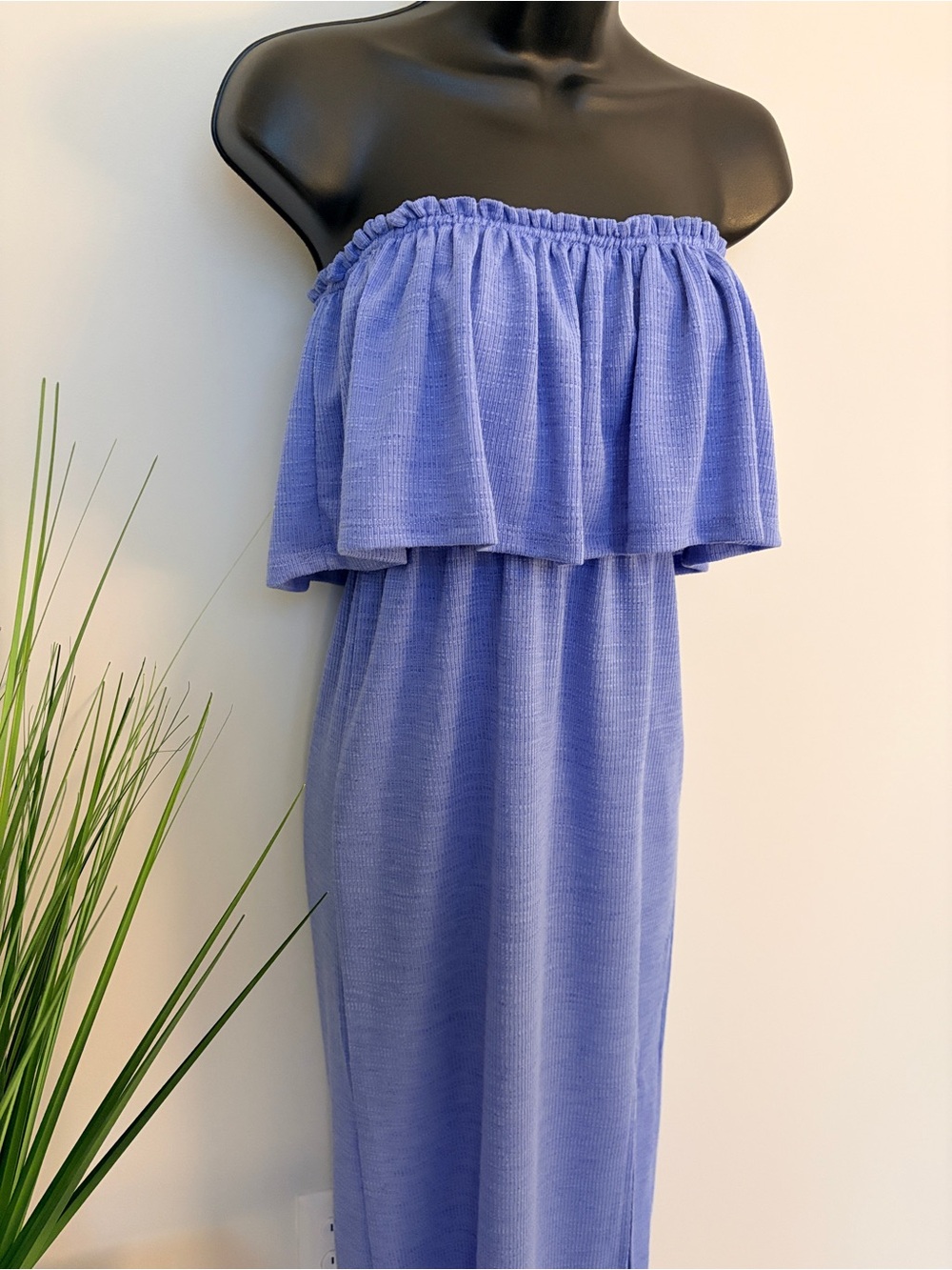 NWT O’Neill Strapless Midi (Retail $55)